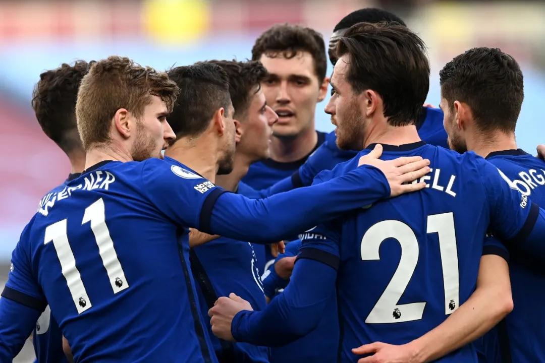 ليفربول وتوتنهامخلص كام كام؟